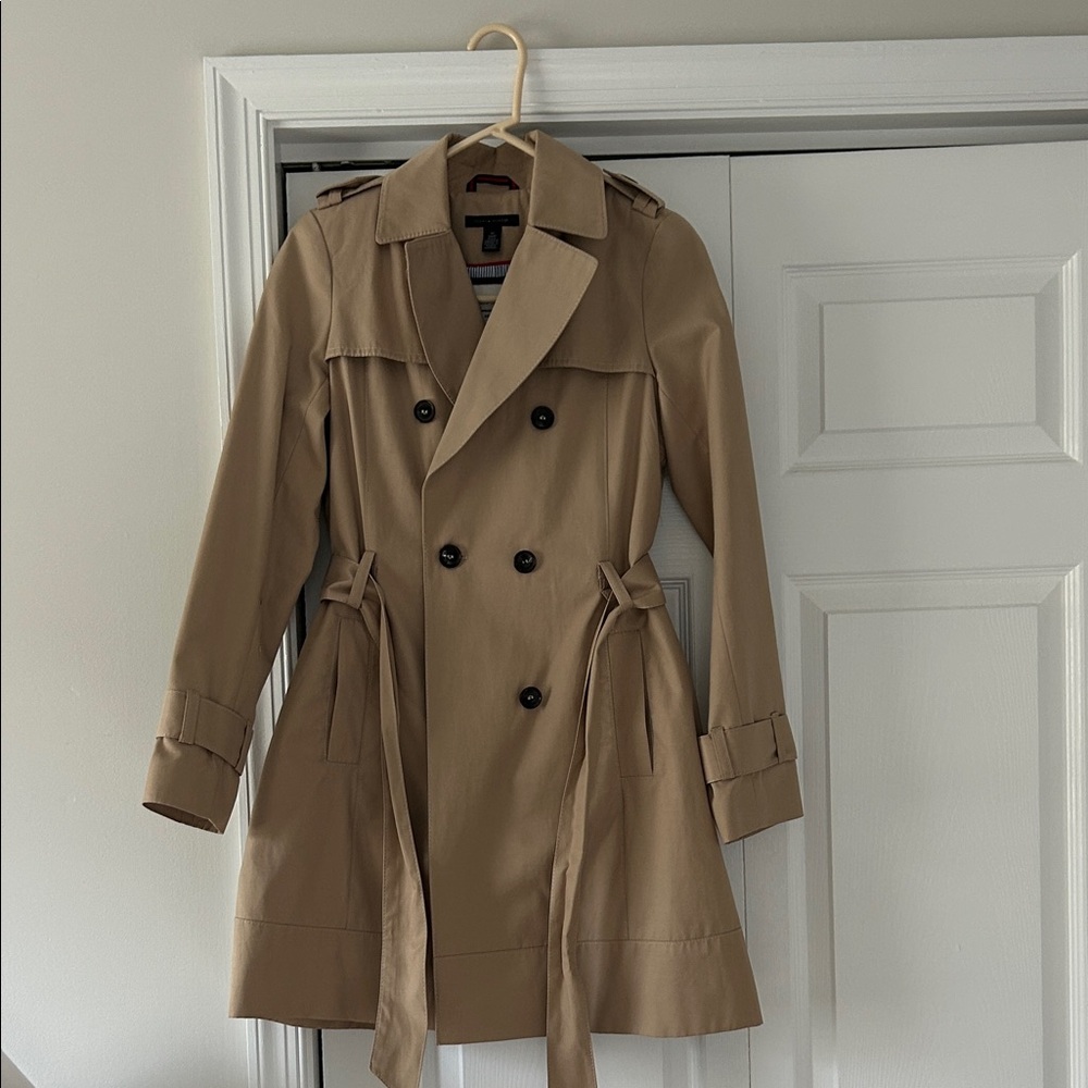 Tommy Hilfiger Beige Double-Breasted Trench Coat